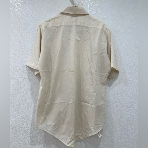 McDonald’s vintage 1976 button down short sleeve shirt - Picture 6 of 9